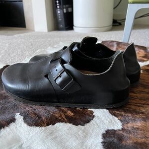 Birkenstock London Black Oiled Leather Clogs 40